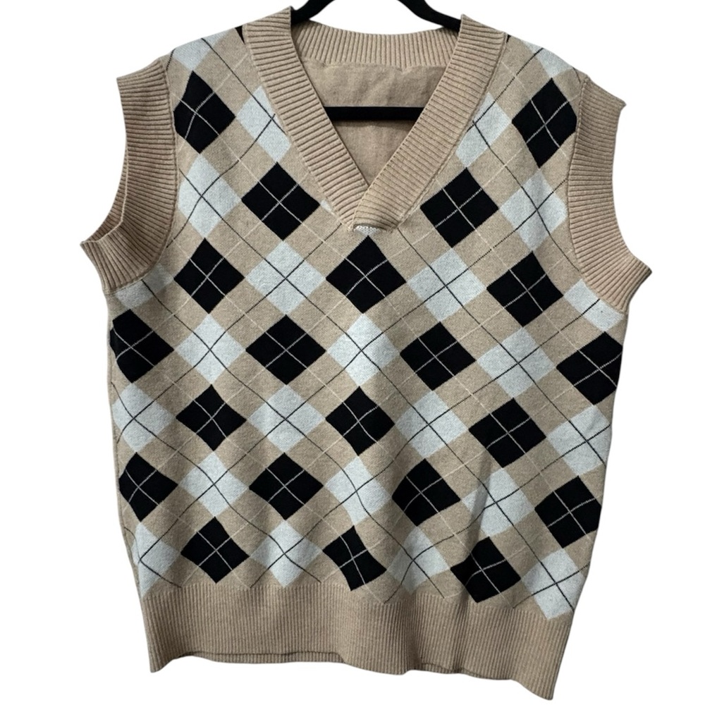 V-Neck NWOT Argyle Sweater Vest
